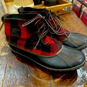 Sorel all weather bootie